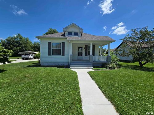 305 N Vermont St, Camp Point, IL, 62320-1109 | Card Image