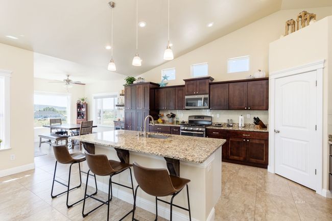 752 Thorpe Dr, House other with 5 bedrooms, 4 bathrooms and null parking in Spring Creek NV | Image 12
