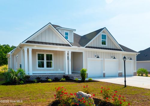 144 S Middleton Dr Nw, Calabash, NC, 28467-2104 | Card Image