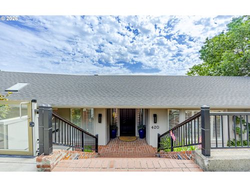 420 Spyglass Dr, Eugene, OR, 97401-2049 | Card Image