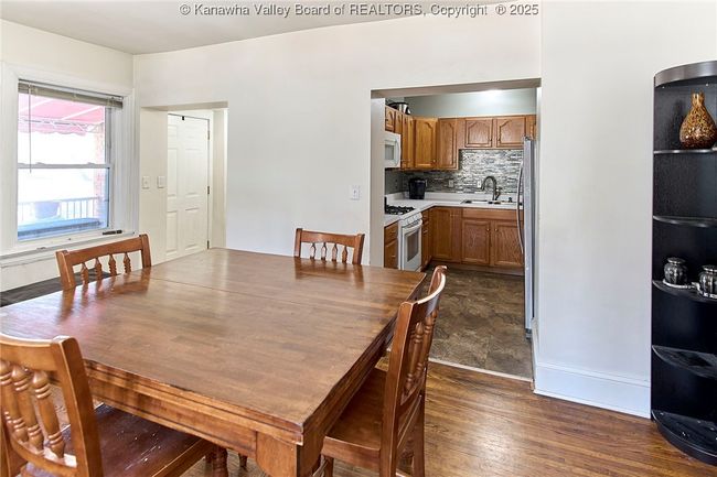 APT-231 - 1313 Lee St E, Condo with 2 bedrooms, 2 bathrooms and null parking in Charleston WV | Image 9