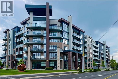 101-600 N Service Rd, Stoney Creek, ON, L8E0L2 | Card Image