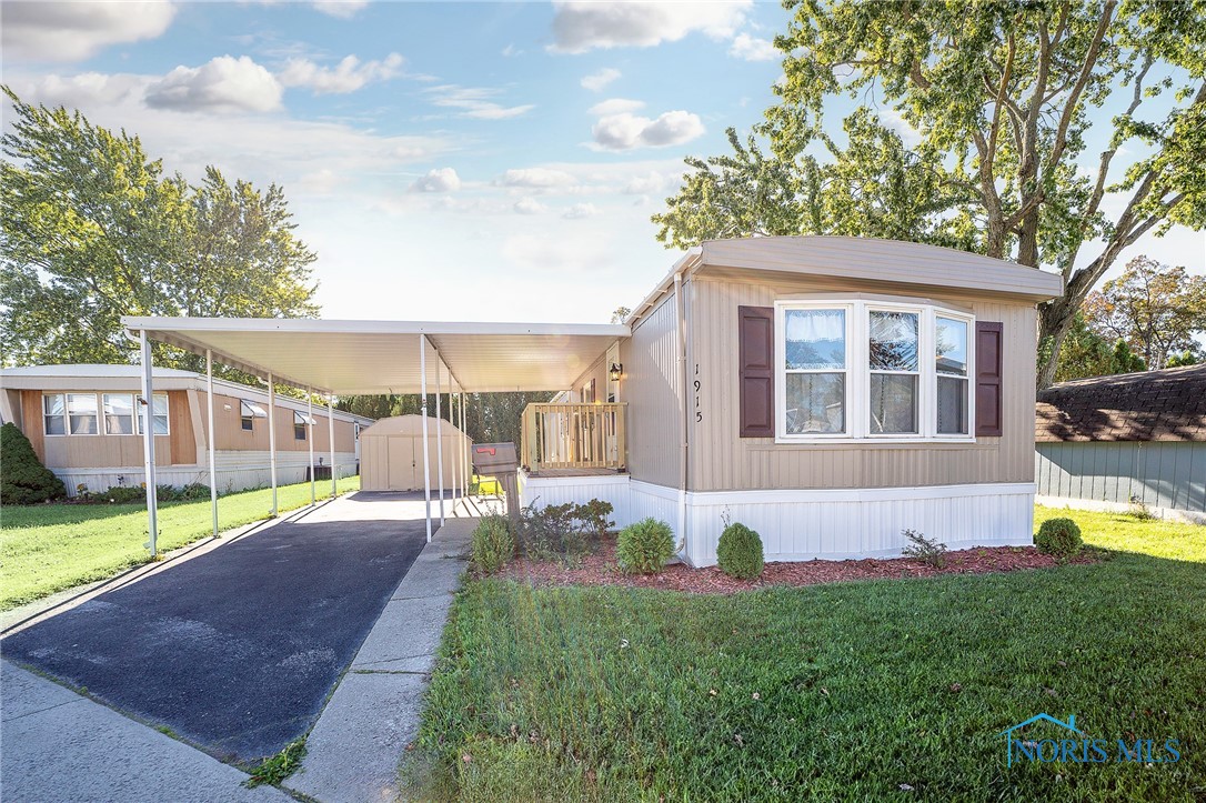 Camden Dr, Findlay, OH 45840