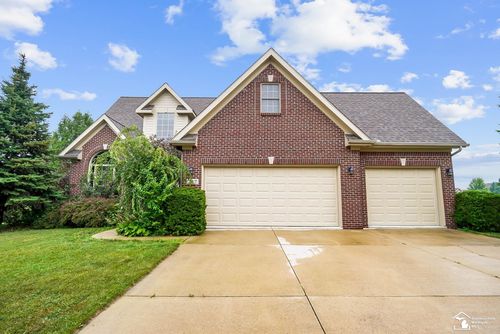 217 Potterstone Dr, Dundee, MI, 48131-9302 | Card Image