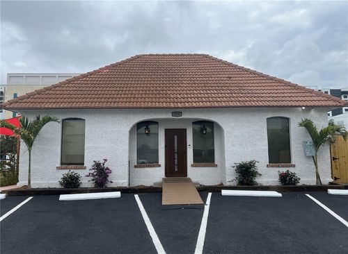 856 2nd Ave N, St Petersburg, FL, 33701-3106 | Card Image