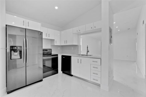 apt-1102-13125 Sw 64th Ter, Miami, FL, 33183-5634 | Card Image