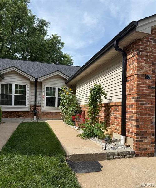 205 Fawn Meadow Ct, O Fallon, MO, 63366-4308 | Card Image