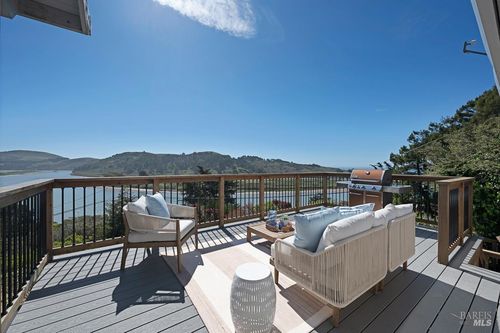 10050 Bonita Avenue, Jenner, CA, 95450 | Card Image