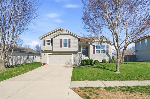 31132 W 170th St, Gardner, KS, 66030-8501 | Card Image