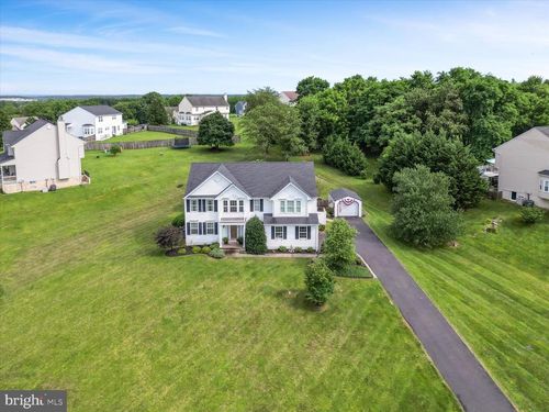 577 Pinnacle Dr, Bunker Hill, WV, 25413-3551 | Card Image