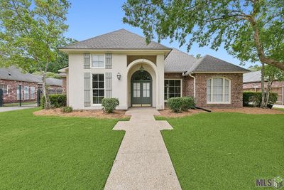 1624 Plantation Oaks Dr, House other with 4 bedrooms, 3 bathrooms and null parking in Baton Rouge LA | Image 1