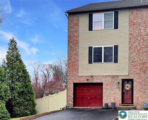 18 Jazz Cir, Whitehall, PA, 18052-5500 | Card Image