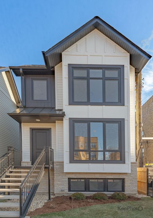 4015 N Albany Ave, Chicago, IL, 60618-2501 | Card Image