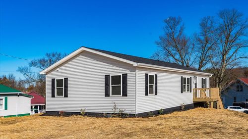 260 Zanesville Rd, Roseville, OH, 43777-1136 | Card Image