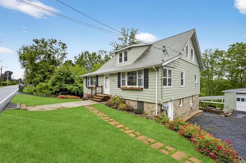 155 Tuckers Corners Rd, Highland, NY, 12528-2228 | Card Image