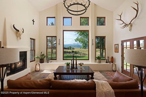 661 Green Meadow Rd, Carbondale, CO, 81623-9786 | Card Image