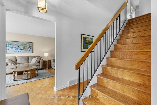 152 Withrow Ave, House other with 4 bedrooms, 3 bathrooms and 2 parking in Nepean ON | Image 24