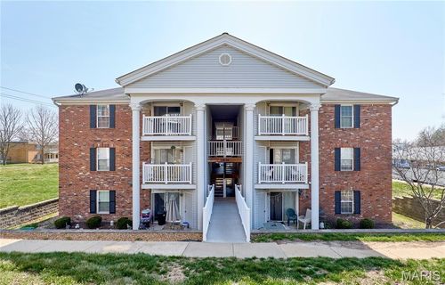 apt-j-1936 Marine Terrace Dr, Saint Louis, MO, 63146-2584 | Card Image