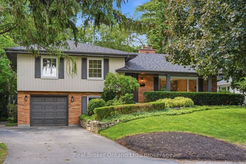 571 Leonard Crt, Burlington, ON, L7T2P4 | Card Image
