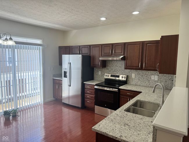 73 Florence St, Condo with 3 bedrooms, 3 bathrooms and null parking in Carmel IN | Image 7