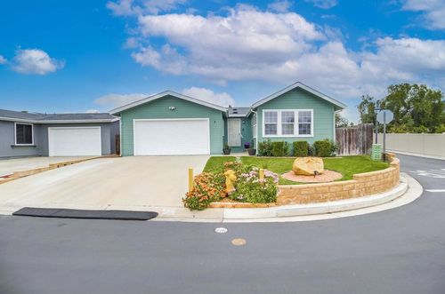 15935 Spring Oaks Rd, El Cajon, CA, 92021-2682 | Card Image