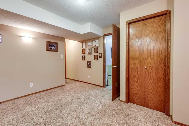 40 - 939 Ramage Crescent, Townhouse with 3 bedrooms, 3 bathrooms and 3 parking in Red Deer AB | Image 32