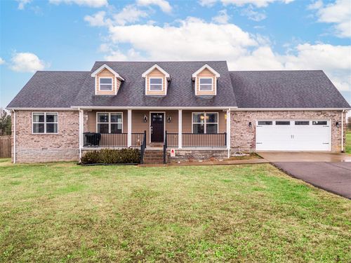 104 Kim Ct, Russellville, KY, 42276-6445 | Card Image