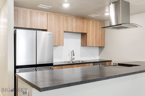 202-59 E Park St, Butte, MT, 59701-1711 | Card Image