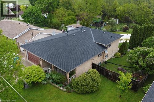 64 Winnett Street N, Cayuga, ON, N0A1E0 | Card Image
