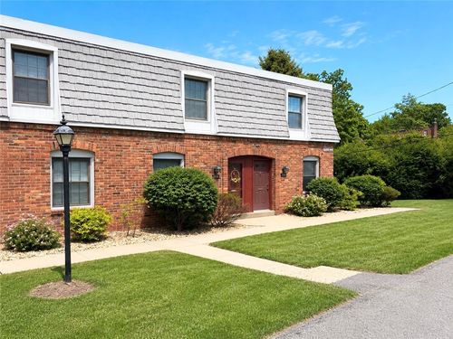 1066 Pennsbury Blvd, Pittsburgh, PA, 15205-1635 | Card Image