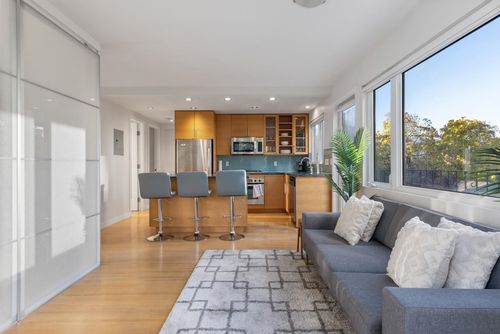 301-1540 Haro St, Vancouver, BC, V6G1G5 | Card Image