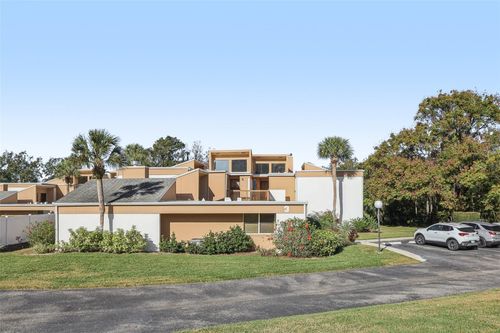 apt-3b-1051 S Highland St, MOUNT DORA, FL, 32757-6357 | Card Image