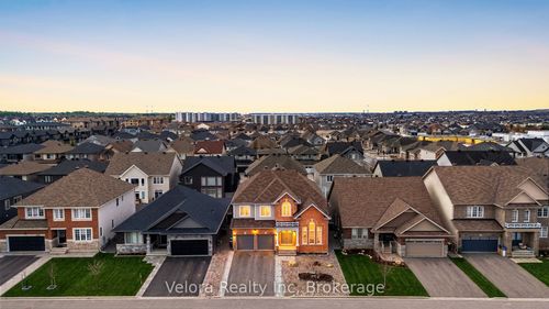208 Rover St, Stittsville, ON, K2V0G2 | Card Image