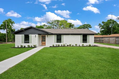 1313 Cos St, Liberty, TX, 77575-4609 | Card Image