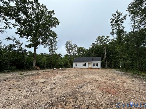 131 Mount Airy Forest Rd, Cumberland, VA, 23040-2016 | Card Image