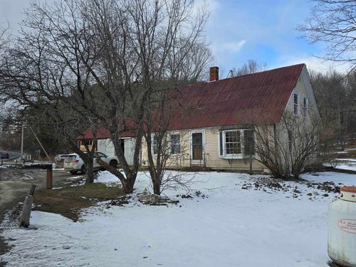 1009 Route 131, Springfield, VT, 05156-9679 | Card Image