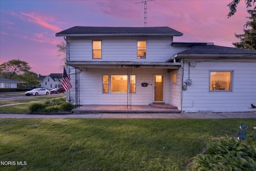 206 Franklin Ave, Swanton, OH, 43558-1318 | Card Image