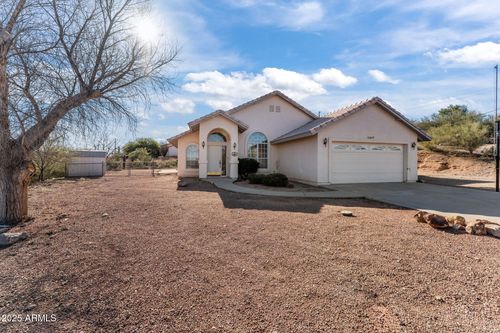 1847 Vista Dr, Wickenburg, AZ, 85390-1154 | Card Image