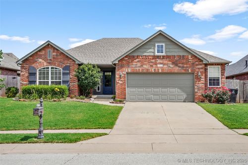 2728 Quinton St, Broken Arrow, OK, 74011-4516 | Card Image