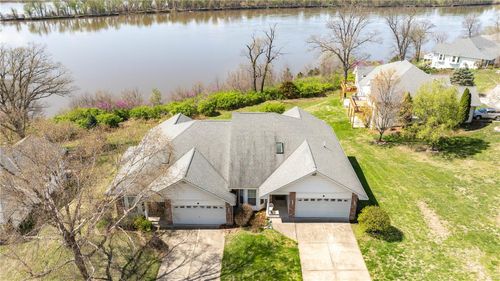 48 Quarry Riverfront Rd, Golden Eagle, IL, 62036-2188 | Card Image
