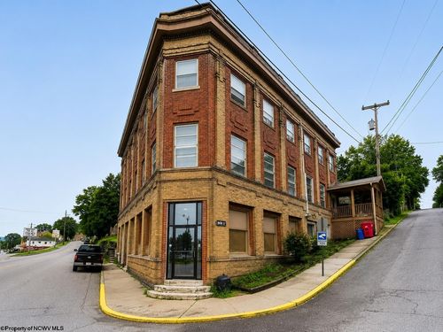apt-a-100 A W State Ave, Terra Alta, WV, 26764-1253 | Card Image