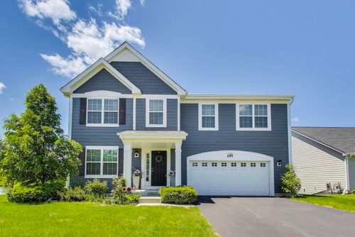 197 Trumpet Vine Cir, Elgin, IL, 60124-8662 | Card Image