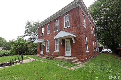 609 E C St, Belleville, IL, 62220-4069 | Card Image