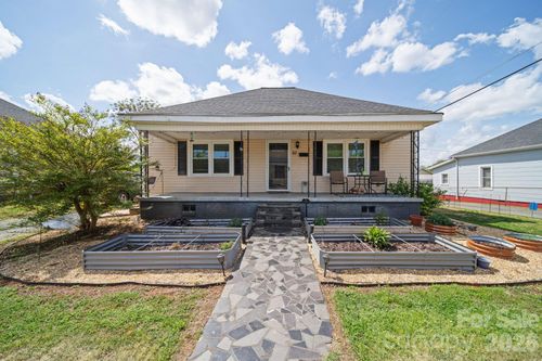 67 4th St, Cramerton, NC, 28032-1515 | Card Image