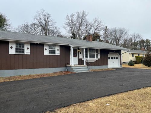 2761 Montauk Hwy, Brookhaven, NY, 11719-9596 | Card Image