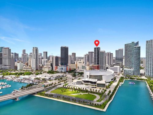 ph5014-159 Ne 6th St, Miami, FL, 33132-2397 | Card Image