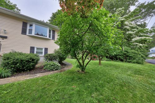 141 Joy Rd, Waterbury, CT, 06708-2464 | Card Image