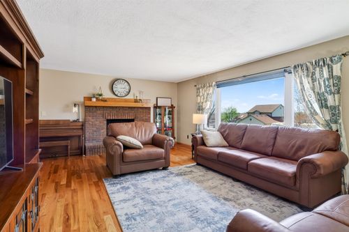 231 Hillcrest Dr, Torrington, WY, 82240-2617 | Card Image