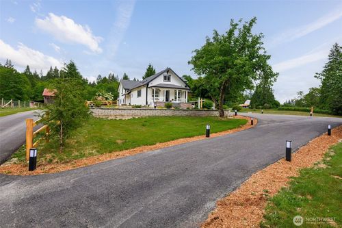 28415 State Route 9 Ne, Arlington, WA, 98223-4105 | Card Image
