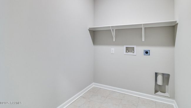 X40D Denton BL Grey - 116 Broussard Hill | Image 15